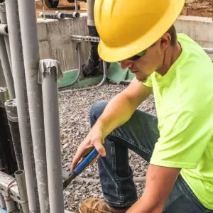 C33 Hard Hat - Image 2