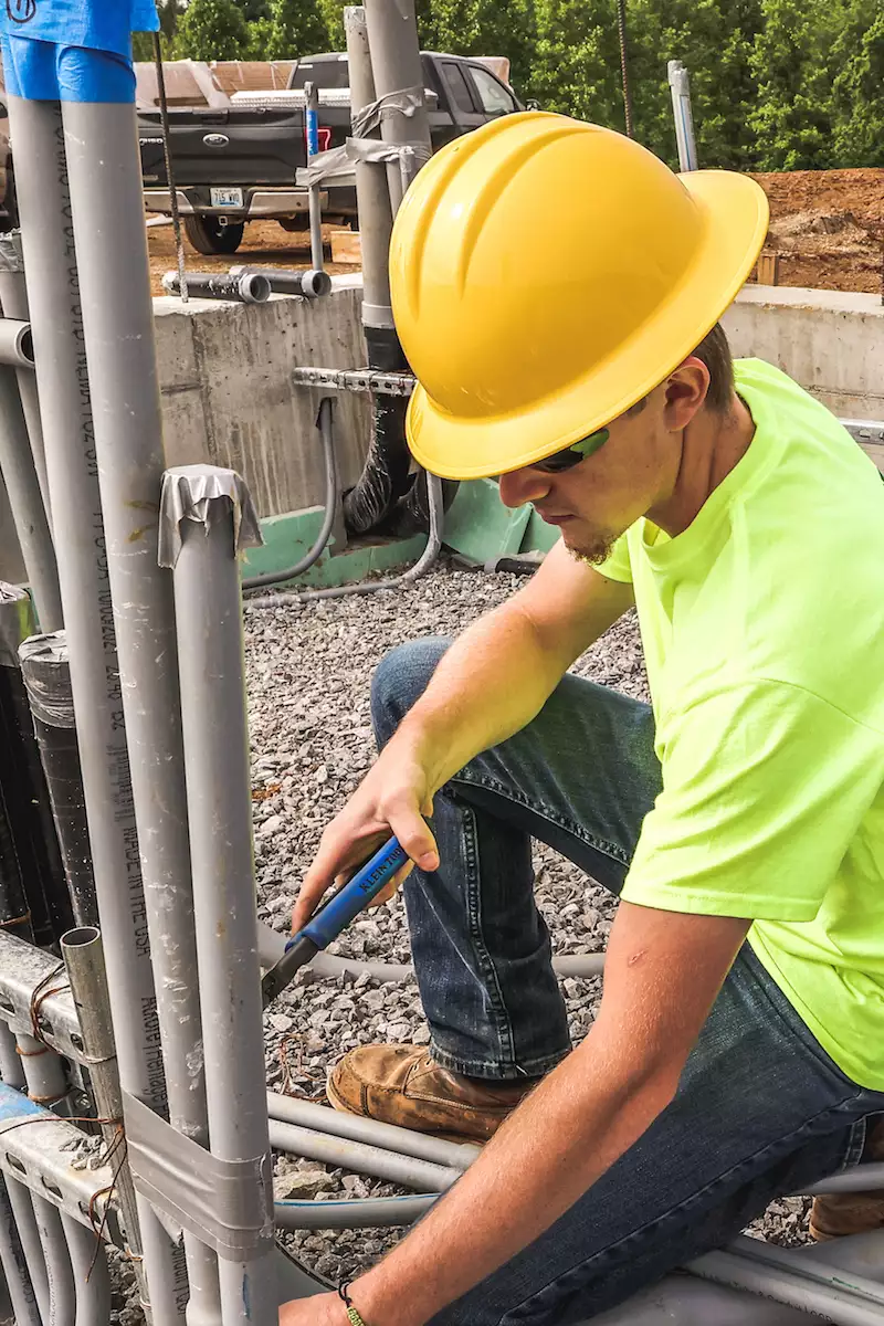 C33 Hard Hat - Image 2